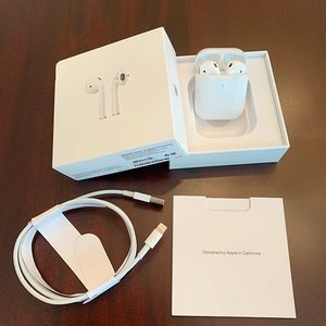 Apple Airpods 2nd generation wireless charging